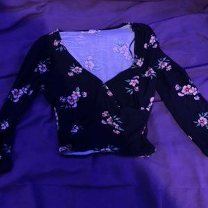 Black flower crop top.